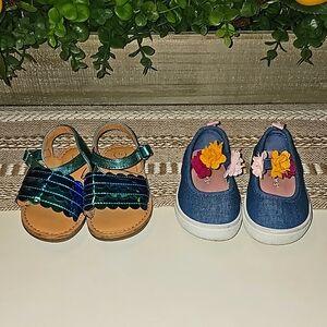 3/$30 Bundle of Size 5 Worn-Once Sandals and Flats Set. Bundle to save.